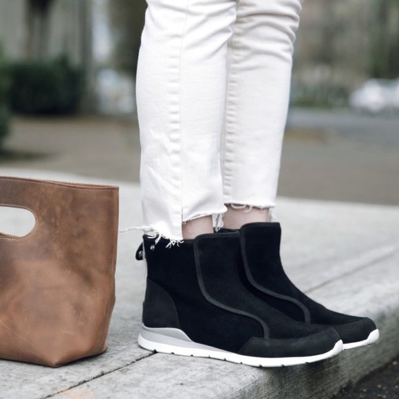 ugg laurelle bootie